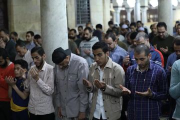 دعاء القنوت في الصلاة الفجر.. اللهم قنا شر ما قضيت