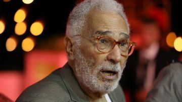 هل تسمح حالة عبدالرحمن أبو زهرة بتدخل جراحي في ظل أزمته الصحية؟.. ابنه يوضح