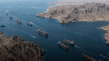 بيانات ملاحية : عبور 187 سفينة لمضيق هرمز منذ 4 مارس الماضي