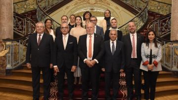 جامعة عين شمس تستقبل الملك أحمد فؤاد الثاني في زيارة تاريخية لقصر الزعفران جامعة عين شمس تستقبل الملك أحمد فؤاد الثاني في زيارة تاريخية لقصر الزعفران