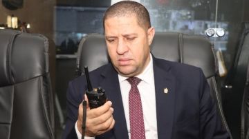 سكرتير بني سويف يتابع أونلاين من مركز السيطرة تفعيل قرار غلق المحال والمنشآت التجارية