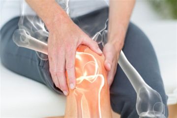 مرض شائع بين النساء فوق الخمسين يسبب كسور العظام