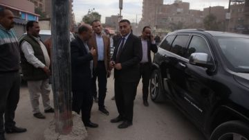 محافظ القليوبية يجري جولة بقرية القلج بالخانكة لبحث إنشاء موقف بديل للمواصلات