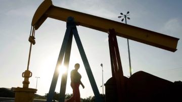 قفزة في أسعار النفط عالميا بعد تهديدات دونالد ترامب بتصعيد الضربات ضد إيران