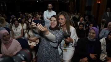 ليلى علوي: أتعلم من النقد وشغفي بالفن لا ينتهي ليلى علوي: أتعلم من النقد وشغفي بالفن لا ينتهي
