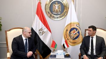 مصر وبيلاروسيا تبحثان توسيع التعاون لتوطين الصناعات الثقيلة