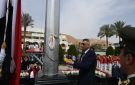 محافظ جنوب سيناء يرفع العلم بساحة العلم بطابا احتفالا بالعيد القومي الـ37