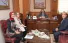 محافظ بورسعيد يستقبل وفدا من حياة كريمة لبحث سبل التعاون المشترك - eg