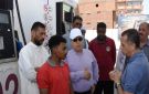 محافظ أسوان يفاجئ محطة وقود .. ويشدد على الالتزام بمنظومة تداول المواد البترولية