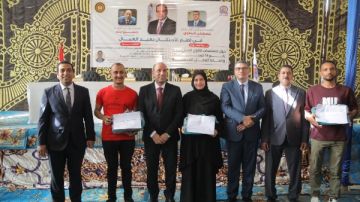 وزير العمل يسلم عقود عمل لذوي الهمم وأسر ضحايا حادث وزير العمل يسلم عقود عمل لذوي الهمم وأسر ضحايا حادث
