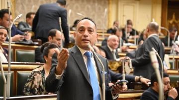 عضو النواب: الحماية الاجتماعية مش مكفية.. والمواطن شايل فوق طاقته فيديو عضو النواب: الحماية الاجتماعية مش مكفية.. والمواطن شايل فوق طاقته فيديو