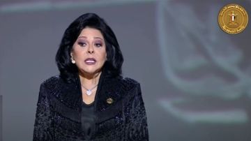 أسعد اللٰه روحها في الجنة..إسعاد يونس تنعي والدة أحمد حلمي