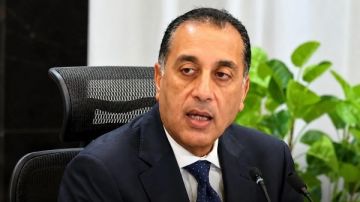 واس تبرز زيارة رئيس الوزراء إلى المسجد النبوي والصلاة به واس تبرز زيارة رئيس الوزراء إلى المسجد النبوي والصلاة به