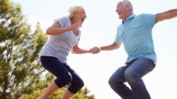 مفاجأة.. كثرة الضحك تعالج مشاكل الجهاز الهضمي مفاجأة.. كثرة الضحك تعالج مشاكل الجهاز الهضمي
