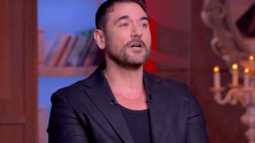أحمد عز: الالتزام والصرامة سر النجاح في العمل الفني أحمد عز: الالتزام والصرامة سر النجاح في العمل الفني