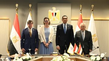 وزير الرياضة يشهد توقيع مذكرة تفاهم بين اللجنة البارالمبية المصرية والمجرية