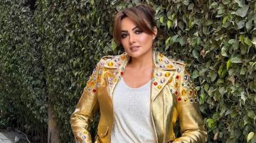 بشرى تقارن إطلالتها بـ Met Gala برسالة ساخرة عبر إنستجرام بشرى تقارن إطلالتها بـ Met Gala برسالة ساخرة عبر إنستجرام