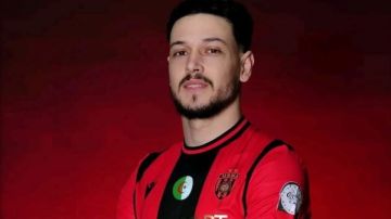 خالد طلعت: مشاركة أحمد الخالدي أمام الزمالك قانونية.. والإيقاف بعد 3 إنذارات وليس 2