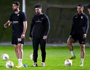 الزمالك يخوض تدريبه مساء اليوم بالجزائر استعدادا لمواجهة اتحاد العاصمة
