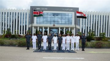 القوات البحرية تستضيف نظيرتها الكينية لتبادل الخبرات القتالية