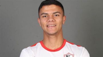 وفاة والد محمد شحاتة قبل نهائي الكونفدرالية مع الزمالك