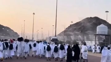 الحجاج يؤدون أعمال يوم التروية.. بث مباشر الحجاج يؤدون أعمال يوم التروية.. بث مباشر