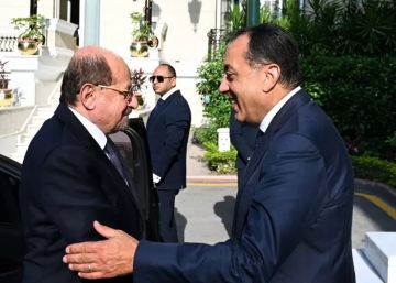 رئيس الوزراء يلتقي نظيره اليمني رئيس الوزراء يلتقي نظيره اليمني
