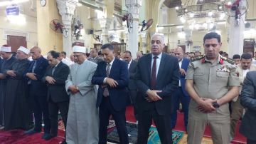 محافظ القليوبية يؤدي صلاة عيد الأضحى بمسجد ناصر ببنها محافظ القليوبية يؤدي صلاة عيد الأضحى بمسجد ناصر ببنها