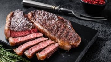قبل عيد الأضحى.. احذر الإفراط في تناول اللحوم قبل عيد الأضحى.. احذر الإفراط في تناول اللحوم