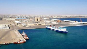 ميناء نويبع البحري يتداول 5900 طن بضائع و 344 شاحنة ميناء نويبع البحري يتداول 5900 طن بضائع و 344 شاحنة