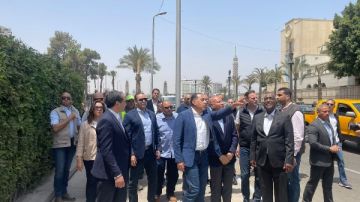 مدبولي يوجه بطلاء بعض العمارات المطلة على ميدان التحرير مدبولي يوجه بطلاء بعض العمارات المطلة على ميدان التحرير