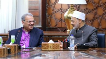 رئيس الطائفة الإنجيلية يهنئ الإمام الأكبر بقرب حلول عيد الأضحى المبارك صور رئيس الطائفة الإنجيلية يهنئ الإمام الأكبر بقرب حلول عيد الأضحى المبارك صور