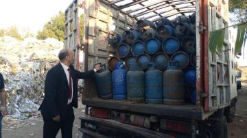ضربة تموينية موجعة.. إحباط تهريب 141 أسطوانة بوتاجاز و2000 لتر سولار بالغربية ضربة تموينية موجعة.. إحباط تهريب 141 أسطوانة بوتاجاز و2000 لتر سولار بالغربية