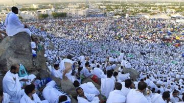 لبيك اللهم لبيك.. معناها وتفسيرها الصحيح