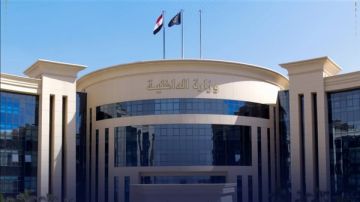 ضبط سيدتين في بورسعيد بتهمة النصب عبر تحويلات بنكية مزيفة والاستيلاء على هواتف محمولة