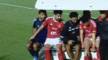 طبيب الأهلي يكشف تفاصيل إصابة إمام عاشور طبيب الأهلي يكشف تفاصيل إصابة إمام عاشور