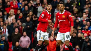 كاسيميرو يودع جماهير مانشستر يونايتد برسالة مؤثرة كاسيميرو يودع جماهير مانشستر يونايتد برسالة مؤثرة