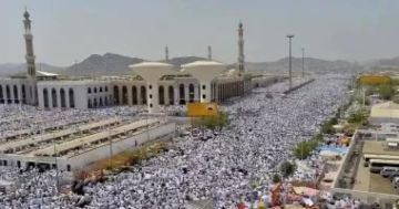 بعثة الحج تؤكد: حجاجنا بخير فوق صعيد عرفات بعثة الحج تؤكد: حجاجنا بخير فوق صعيد عرفات
