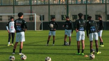 منتخب الناشئين يبدأ المرحلة الأخيرة من استعداداته لبطولة أفريقيا قبل السفر إلى المغرب
