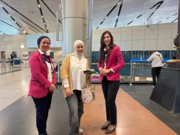 مطار القاهرة الدولي يحتفل بعيد الأضحي المبارك مع الركاب.. صور مطار القاهرة الدولي يحتفل بعيد الأضحي المبارك مع الركاب.. صور