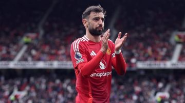برونو فرنانديز يتوج بجائزة أفضل لاعب في الدوري الإنجليزي 2026