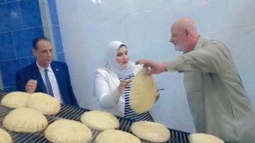غلق مخبز بدمياط لإنتاجه خبزا ناقصا في الوزن غلق مخبز بدمياط لإنتاجه خبزا ناقصا في الوزن