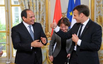 السيسي وماكرون يشهدان افتتاح المقر الجديد لجامعة سنجور بمدينة برج العرب الجديدة السيسي وماكرون يشهدان افتتاح المقر الجديد لجامعة سنجور بمدينة برج العرب الجديدة
