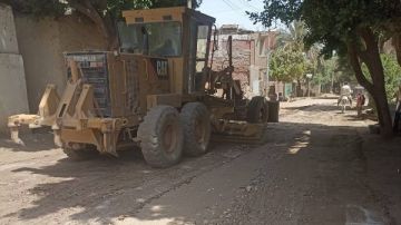 رئيس مركز أبنوب: تحسين حالة الطرق وتسهيل حركة المواطنين والمركبات رئيس مركز أبنوب: تحسين حالة الطرق وتسهيل حركة المواطنين والمركبات