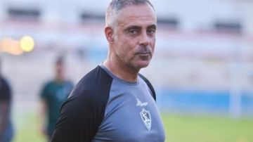 الزمالك يسدد مستحقات مساعدي جوميز ويُنهي أزمة قيد جديدة