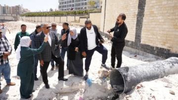 مياة صرف في البحر.. محافظ مطروح يوضح الحقيقة
