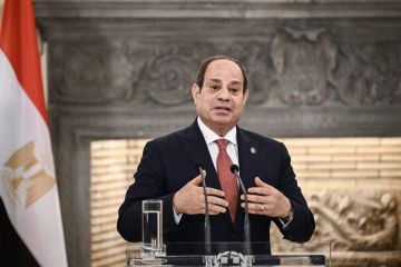 مصر.. السيسي يبحث خطة الحكومة لـ تصدير التعليم مصر.. السيسي يبحث خطة الحكومة لـ تصدير التعليم