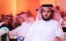تركي آل الشيخ يمازح عمرو دياب : إن شاء الله بعد 30 سنة تبقى جبل