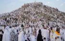 وزير السياحة والآثار يوجه باتخاذ كافة الإجراءات لضمان سهولة وسلامة سفر حجاج السياحة وتوفير أقصى درجات الرعاية والراحة لهم