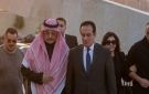 محمد ثروت أول الحاضرين لعزاء هاني شاكر